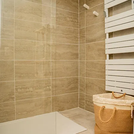 Duplex T5 Vue Etang, Terrasse&suite Parentale Sète